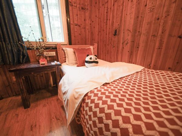 Chengdu Mix Hostel Courtyard Poshpacker (Wenshu Monastery) : photo 1 de la chambre chambre simple basique avec salle de bains commune 