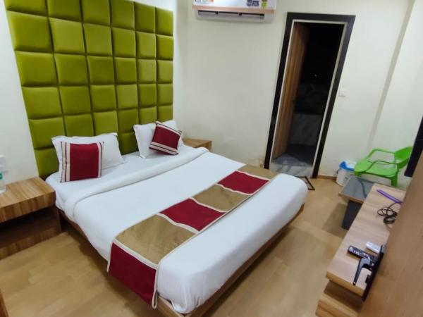 Hotel Happy Stay : photo 1 de la chambre chambre double