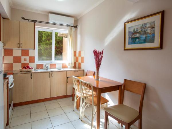 Villa Vita Holidays : photo 8 de la chambre appartement familial