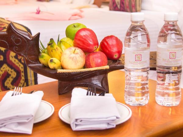 Hotel Grand Continental Kuching : photo 6 de la chambre suite