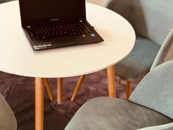 NP Hotel Königshof : photo 1 de la chambre appartement avec balcon