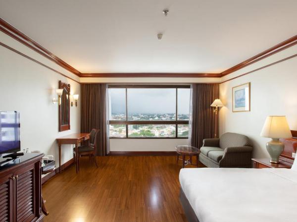 Centara Riverside Hotel Chiang Mai : photo 3 de la chambre chambre lit king-size supérieure