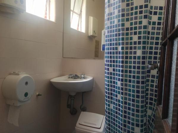 Play Hostel Arcos : photo 9 de la chambre chambre double avec salle de bains commune