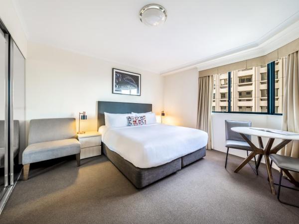 Oaks Sydney Castlereagh Suites : photo 2 de la chambre studio - vue sur ville