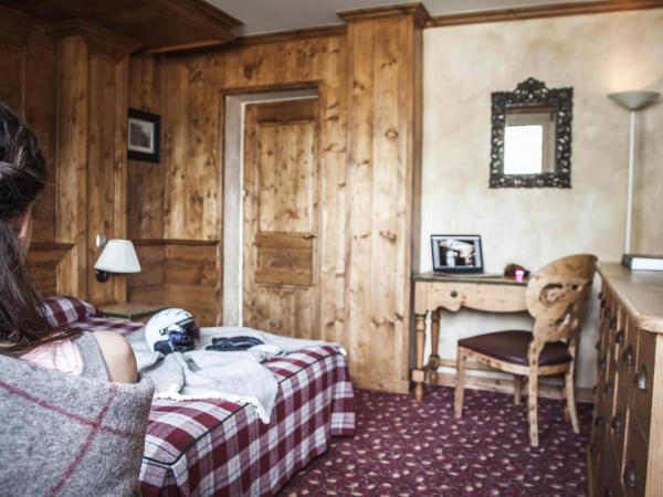 Hotel Altitude : photo 7 de la chambre chambre double avec balcon - village