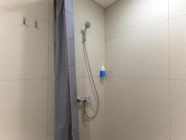 Sans Hotel Kelapa Gading Jakarta : photo 10 de la chambre chambre double supérieure