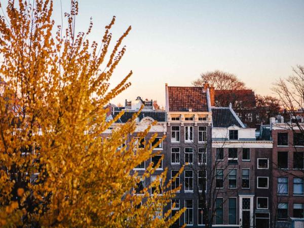 The Dylan Amsterdam - The Leading Hotels of the World : photo 8 de la chambre suite junior - vue sur canal