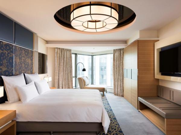 Swissotel The Bosphorus Istanbul : photo 4 de la chambre suite avec terrasse - vue sur bosphore