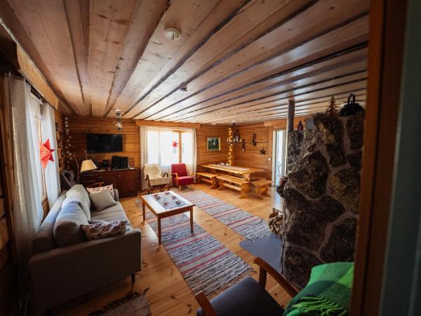Napapiirin Järvilomat : photo 9 de la chambre cottage 4 chambres avec sauna