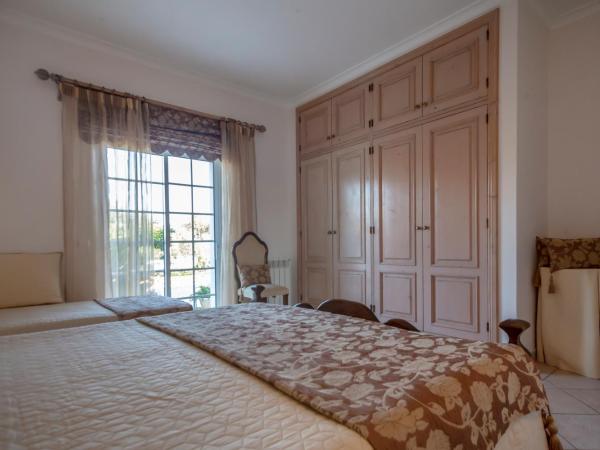 Al Meida Guesthouse : photo 3 de la chambre chambre triple