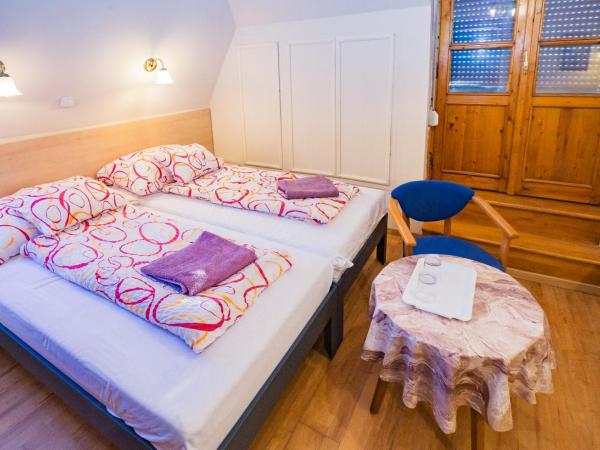 Mohacsi Guesthouse : photo 2 de la chambre chambre double