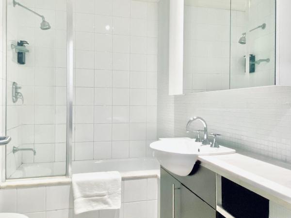 The Parkmore Hotel : photo 1 de la chambre guest room king or twin and single