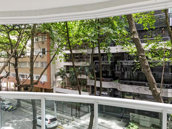 Promenade Palladium Leblon : photo 7 de la chambre chambre lits jumeaux de luxe - vue sur rue