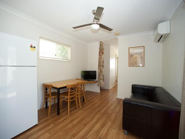 Ingenia Holidays Taigum : photo 6 de la chambre chalet standard - colonial