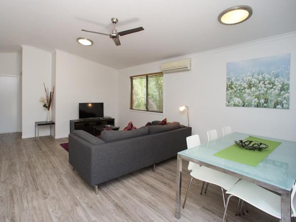 Ingenia Holidays Taigum : photo 9 de la chambre chalet 2 chambres avec baignoire spa - the billabong