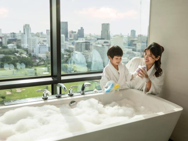 The St. Regis Bangkok : photo 10 de la chambre suite d?angle caroline astor 1chambre-vue sur parcours de golf