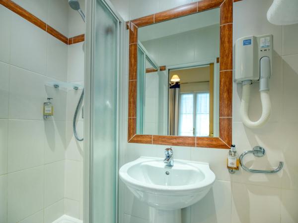 Hotel d'Aragon : photo 2 de la chambre chambre simple standard avec douche