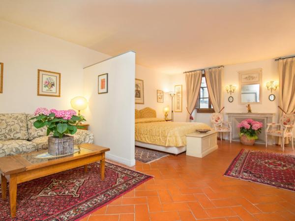 La Casa Del Garbo - Luxury Rooms & Suite : photo 3 de la chambre suite junior