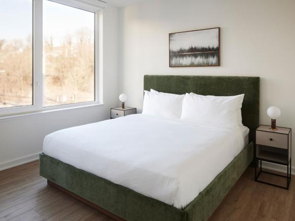 ROOST Kelly Drive : photo 1 de la chambre chambre lit queen-size - accessible aux personnes à mobilité réduite