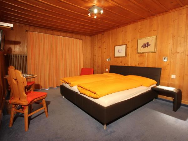 Pension Mezzaprada : photo 1 de la chambre chambre double avec balcon