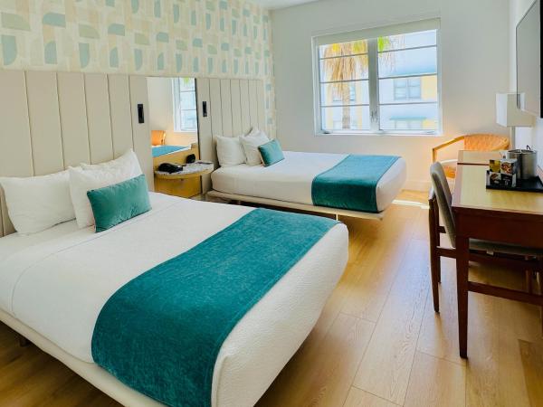 Avalon Hotel : photo 1 de la chambre hébergement avec 2 lits doubles - vue partielle sur océan