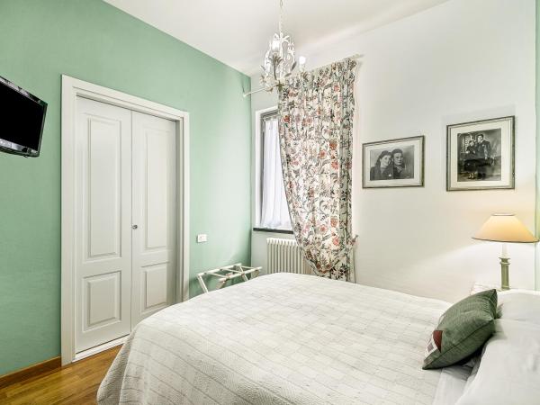 Affittacamere La Collina Degli Ulivi : photo 1 de la chambre chambre lit queen-size