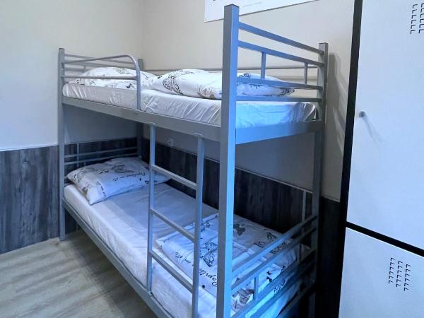 BP Hostel Gdynia : photo 10 de la chambre chambre double Économique