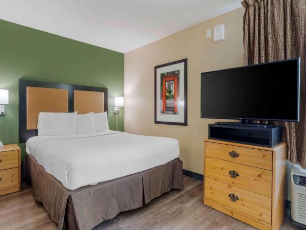 Extended Stay America Select Suites - Atlanta - Buckhead : photo 2 de la chambre studio de luxe avec 1 lit queen-size - non-fumeurs