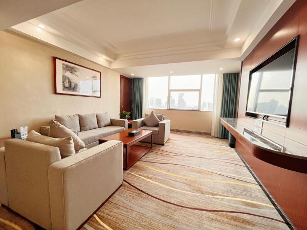 Skyline Plaza Hotel Guangzhou : photo 6 de la chambre suite affaires