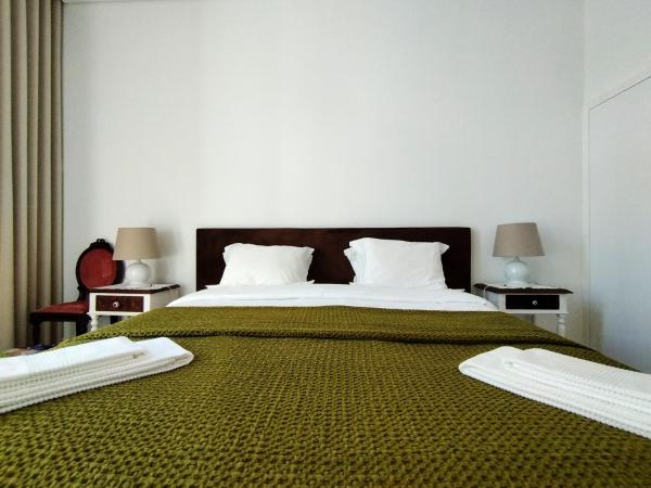 Casa Velha Guesthouse : photo 8 de la chambre chambre double avec salle de bains privative extérieure