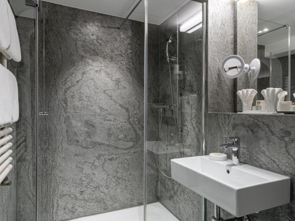 Hotel Du Nord : photo 10 de la chambre chambre lits jumeaux deluxe