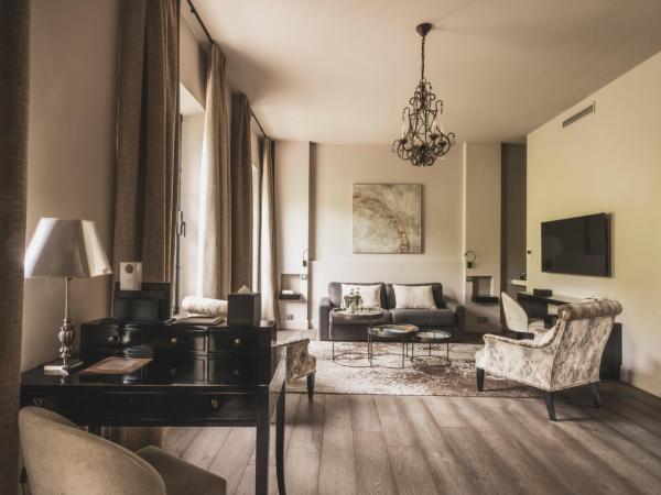 Les Lodges Sainte-Victoire Hotel & Spa : photo 6 de la chambre suite sainte-victoire avec accès gratuit au spa