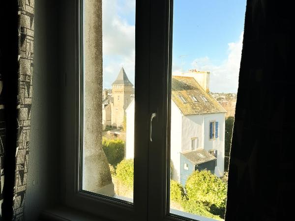 L'Hermine Chambres d'Hôtes : photo 4 de la chambre chambre double familiale