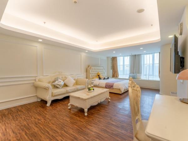 The Legend Hotel- Free Deliver Service to Canton Fair Complex During Canton Fair Period : photo 1 de la chambre chambre lit queen-size deluxe