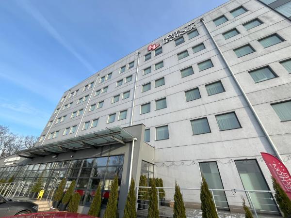 Sapphire Hotel Room Poznan : photo 5 de la chambre chambre double ou lits jumeaux