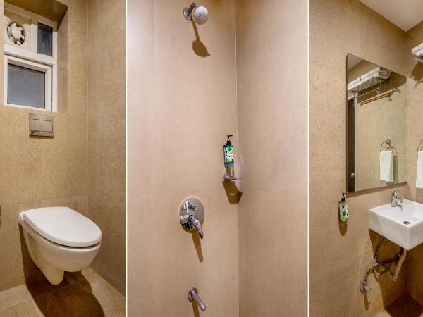 Treebo Acsys, Gachibowli : photo 10 de la chambre deluxe room with mini fridge & working desk