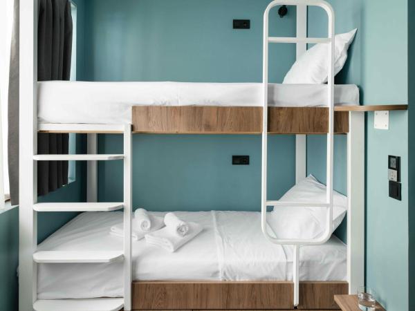 Zeus is Loose : photo 2 de la chambre chambre lits jumeaux avec lit superposé