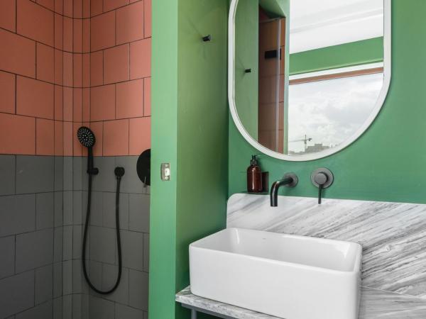 Zeus is Loose : photo 3 de la chambre chambre double - vue sur montagne