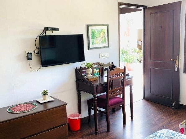 Vandana's Bed and breakfast : photo 6 de la chambre chambre double deluxe - vue sur jardin
