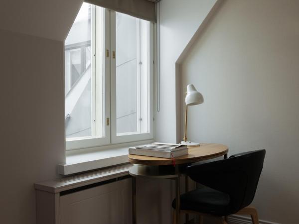 Hotel St. George Helsinki : photo 8 de la chambre studio mansardé sky