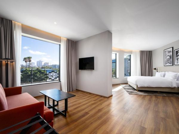 Radisson Hotel Casablanca Gauthier La Citadelle : photo 6 de la chambre suite 1 chambre - vue sur parc