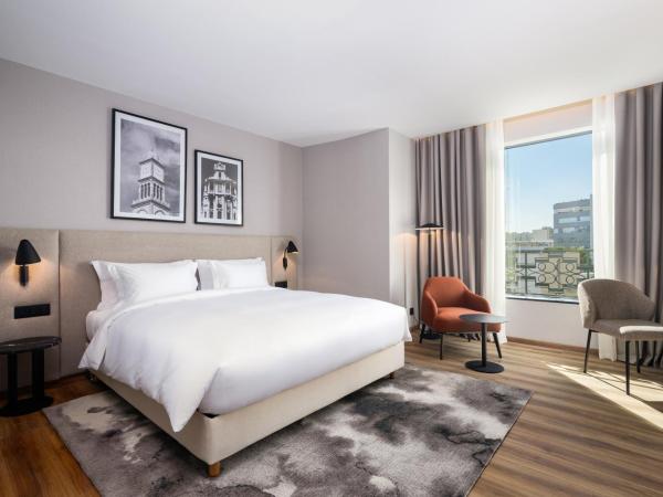 Radisson Hotel Casablanca Gauthier La Citadelle : photo 6 de la chambre chambre supérieure - vue sur toits de la ville