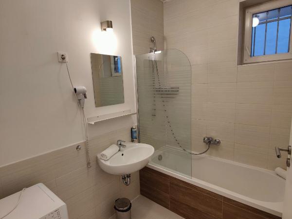 Corvin Plaza Apartments & Suites : photo 8 de la chambre appartement 1 chambre