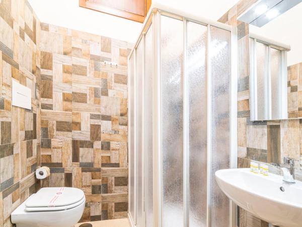 Corso 138 By DomusExtra : photo 7 de la chambre chambre double avec salle de bains privative