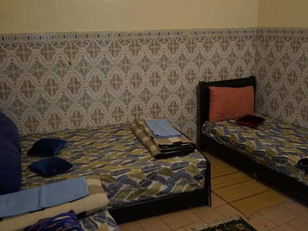 Auberges Des Jeunes Casablanca : photo 1 de la chambre chambre familiale supérieure