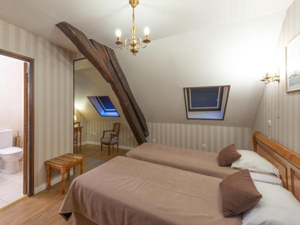 Hotel De La Cloche : photo 4 de la chambre chambre lits jumeaux standard