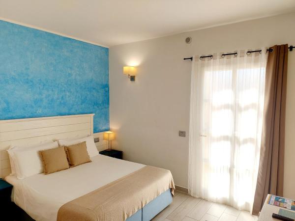 Hotel La Villa Del Mare : photo 6 de la chambre chambre triple confort