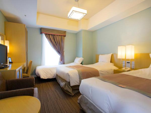 Hotel Monterey Hanzomon : photo 2 de la chambre chambre d'angle triple - non-fumeurs