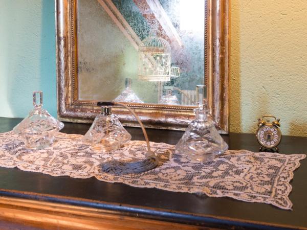 Quart de Lune B&B - Vintage Experience : photo 4 de la chambre petite chambre double