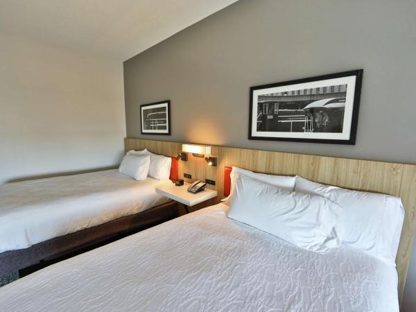 Hilton Garden Inn Savannah Historic District : photo 1 de la chambre queen room with two queen beds - mobility and hearing access